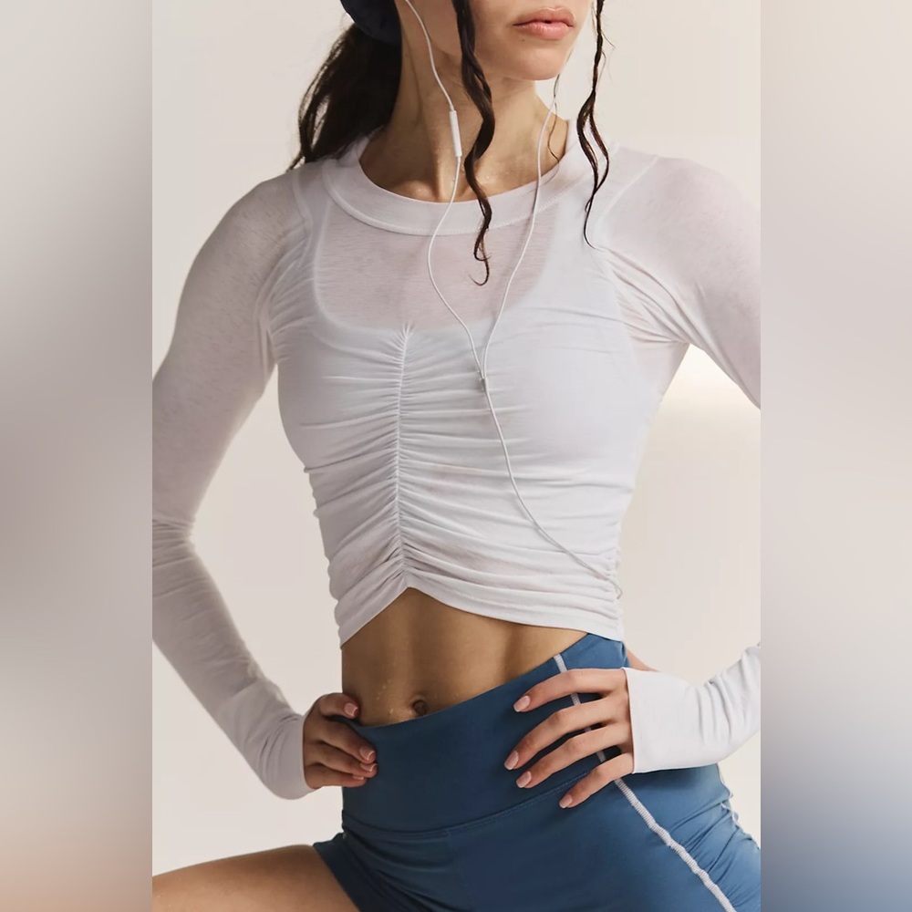 NEW with tags!! FP Movement by Free People White Long-Sleeve Ruched Crop Tee